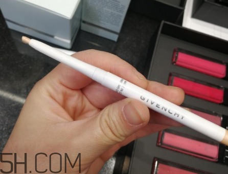 紀(jì)梵希2018春季彩妝有哪些？紀(jì)梵希2018春季彩妝什么時(shí)候上市？