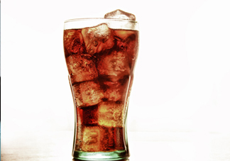 喝可樂(lè)會(huì)使鈣質(zhì)流失嗎？為什么女人不能經(jīng)常喝可樂(lè)