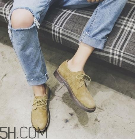 翻毛皮鞋怎么清洗？翻毛皮鞋可以用水洗嗎？