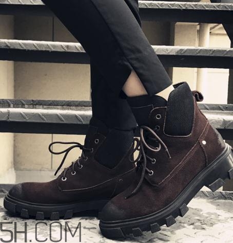 翻毛皮鞋弄上油怎么辦？翻毛皮鞋上的油漬怎么清洗？