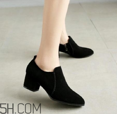 翻毛皮鞋發(fā)白怎么辦？翻毛皮鞋發(fā)亮怎么辦？