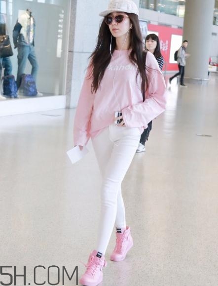 粉色衛(wèi)衣怎么搭配？粉色衛(wèi)衣搭配圖片