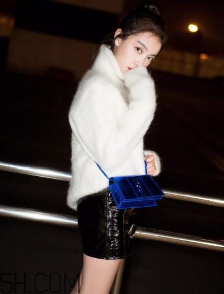 穿高領(lǐng)毛衣配什么發(fā)型？高領(lǐng)毛衣適合什么發(fā)型？