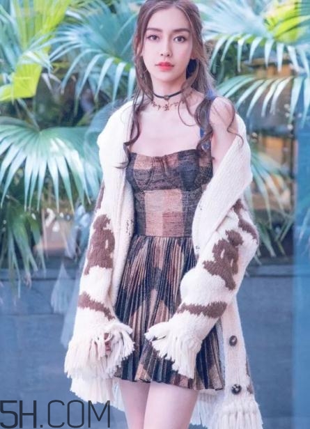 毛衣外套怎么搭配？毛衣外套里面配什么？