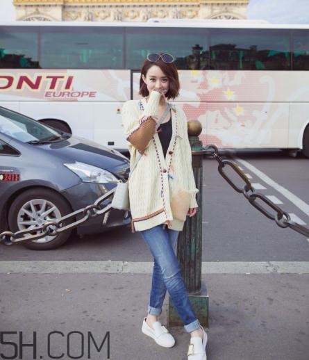 毛衣外套怎么搭配？毛衣外套里面配什么？