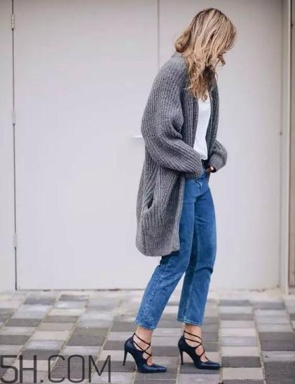 毛衣外套怎么搭配？毛衣外套里面配什么？