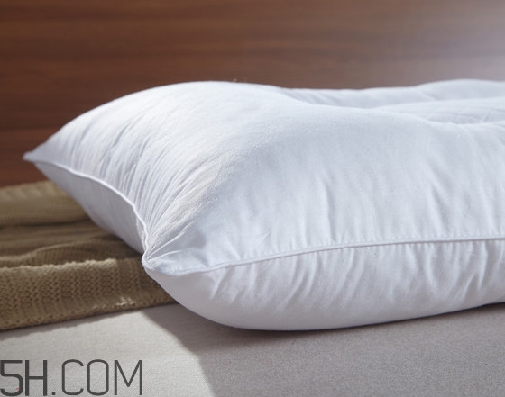 銀杏葉泡腳有什么好處？銀杏葉做枕頭有什么好處