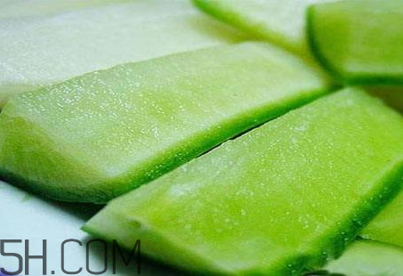 青蘿卜是發(fā)物嗎 青蘿卜是辛辣食物嗎 青蘿卜是發(fā)物嗎 青蘿卜是辛辣食物嗎