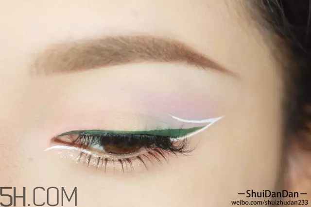 zoeva queens guard眼影盤試色 zoeva眼影盤使用評測 zoeva queens guard眼影盤試色 zoeva眼影盤使用評測