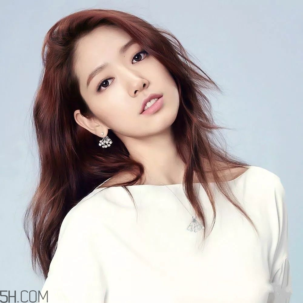 染什么發(fā)色好看有氣質 染什么發(fā)色好看有氣質