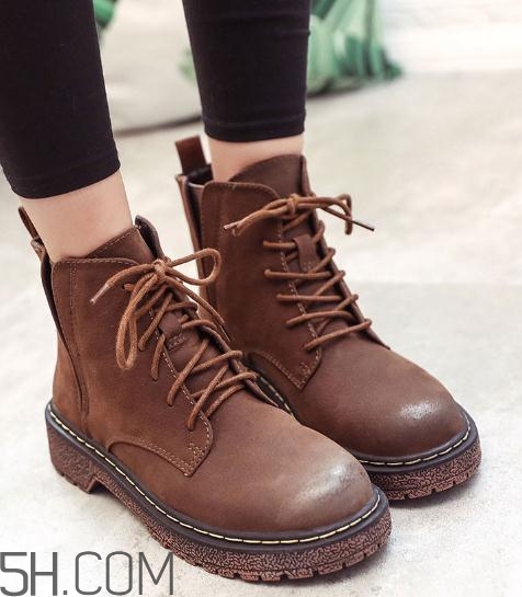 馬丁靴里面怎么清洗？馬丁靴里褪色怎么辦？