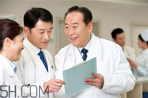 冠心病要注意什么？冠心病要怎么治療？