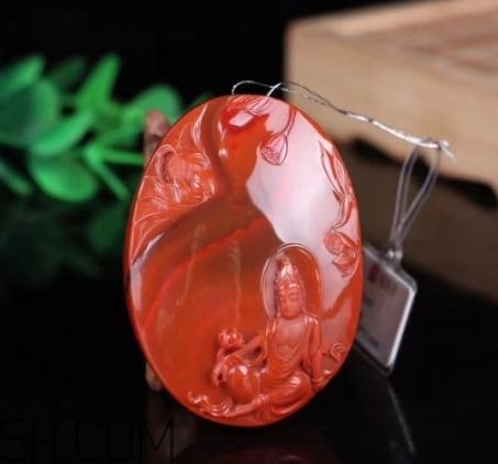 南紅瑪瑙可以泡水嗎？南紅瑪瑙能沾水嗎？