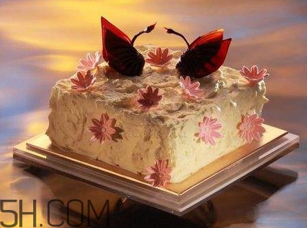 黑天鵝蛋糕為什么這么黑？黑天鵝蛋糕算不算被列入奢侈呢