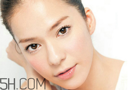 潤唇膏排行榜前十名 平價好用的潤唇膏推薦 潤唇膏排行榜前十名 平價好用的潤唇膏推薦