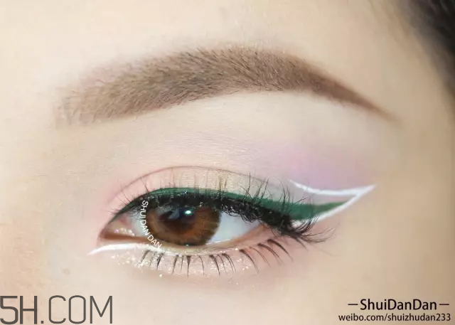 zoeva queens guard眼影盤試色 zoeva眼影盤使用評測 zoeva queens guard眼影盤試色 zoeva眼影盤使用評測