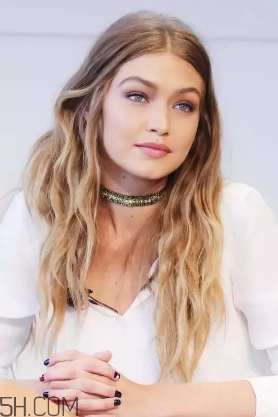 染什么發(fā)色好看有氣質 染什么發(fā)色好看有氣質