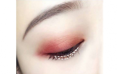 南瓜色眼影搭配 南瓜色眼影的畫法 南瓜色眼影搭配 南瓜色眼影的畫法