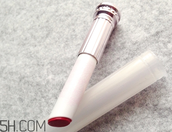 適合學(xué)生用的口紅色號推薦 平價又好用口紅的牌子有哪些 適合學(xué)生用的口紅色號推薦 平價又好用口紅的牌子有哪些