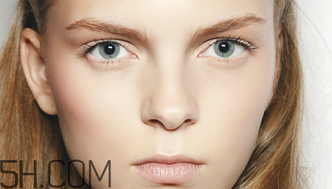 腮紅啞光好還是珠光好？怎樣挑選適合自己的腮紅？