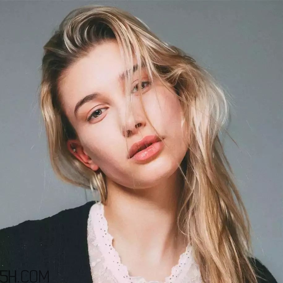 染什么發(fā)色好看有氣質 染什么發(fā)色好看有氣質