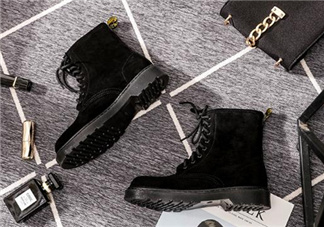 馬丁靴磨腳后跟怎么辦？馬丁靴硌腳怎么辦？