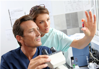 冠心病對(duì)眼睛有影響嗎？冠心病有生命危險(xiǎn)嗎？