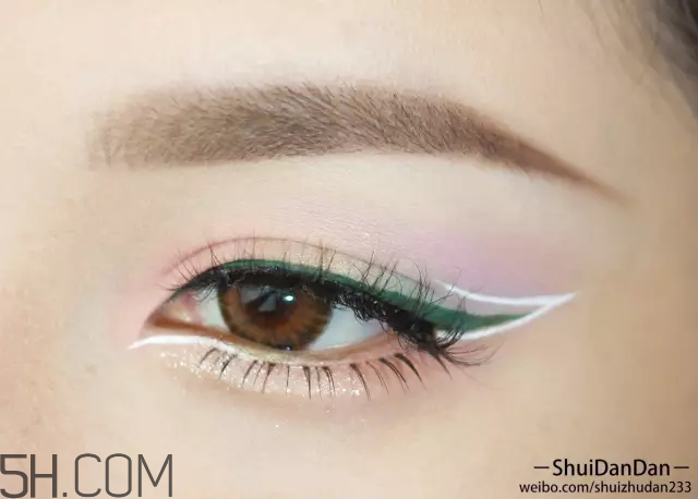 zoeva queens guard眼影盤試色 zoeva眼影盤使用評測 zoeva queens guard眼影盤試色 zoeva眼影盤使用評測