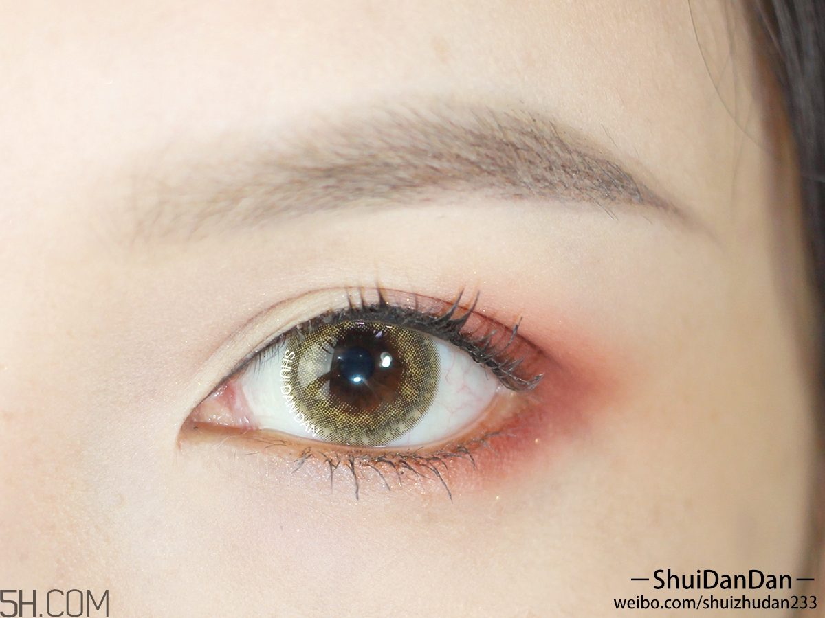 kat von d眼影腮紅兩用餅怎么用 kat von d眼影腮紅兩用餅怎么用