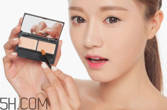 什么牌子的遮瑕膏好用？nyx六色遮瑕盤怎么用？