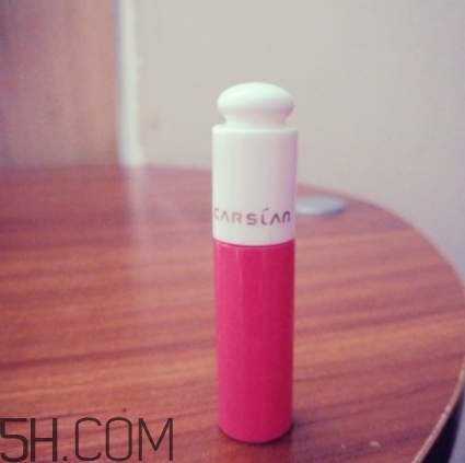 卡姿蘭唇釉多少錢？卡姿蘭唇釉試色