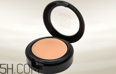 遮瑕膏需要卸妝嗎？遮瑕筆和遮瑕膏哪個(gè)好？