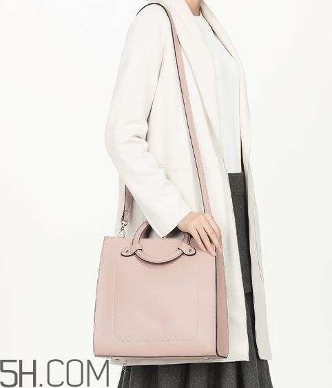 達(dá)芙妮包包什么檔次？達(dá)芙妮包包質(zhì)量好嗎？