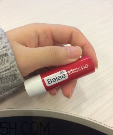 balea櫻桃潤唇膏好用嗎？balea櫻桃潤唇膏多少錢？