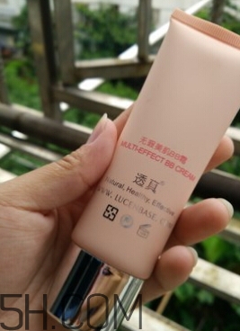 透真護(hù)膚套裝怎么樣？透真護(hù)膚套裝有實(shí)體店嗎