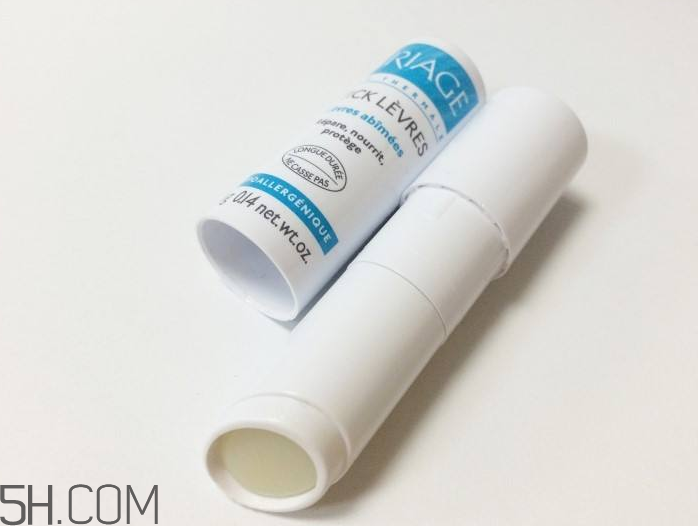 依泉柔潤護(hù)唇膏好用嗎？依泉柔潤護(hù)唇膏多少錢？