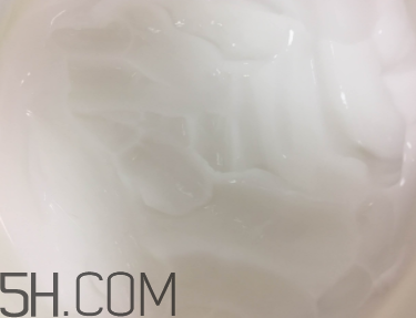 絲塔芙面霜嬰兒能用嗎？絲塔芙面霜怎么樣？