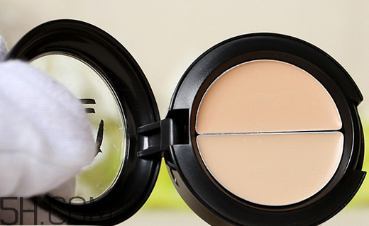 愛茉莉雙色遮瑕膏怎么涂？隔離霜可以當遮瑕膏用嗎？