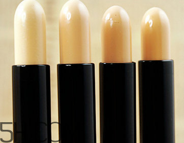 遮瑕膏需要卸妝嗎？遮瑕筆和遮瑕膏哪個(gè)好？