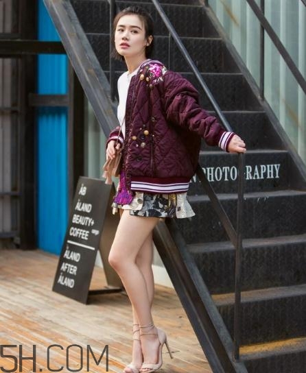 棒球服怎么搭配？棒球外套搭配圖片