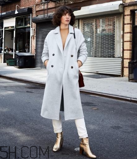 灰色大衣怎么搭配？灰色大衣穿搭圖片