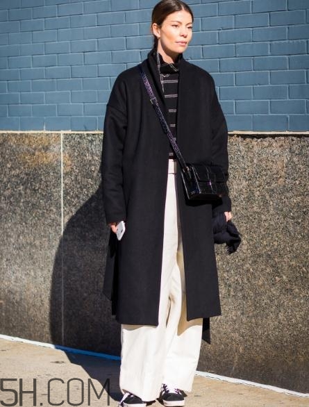 毛呢大衣配闊腿褲好看嗎？毛呢大衣搭配闊腿褲圖片