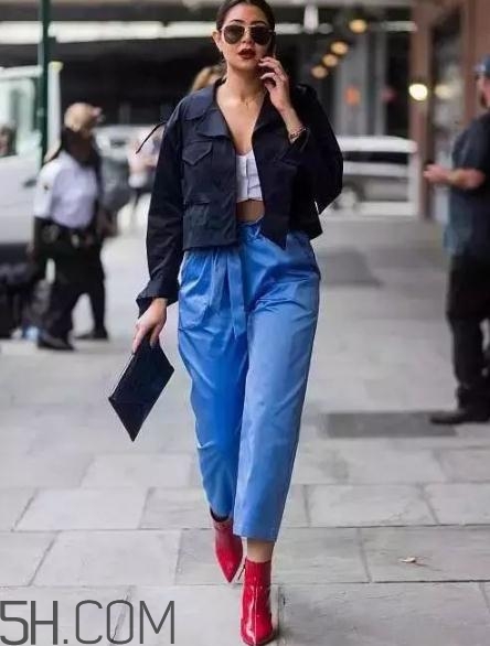 短靴配什么褲子好看？短靴怎么搭配褲子？