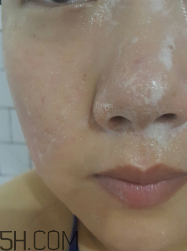 絲塔芙泡沫潔面乳怎么用？泡沫潔面乳用法