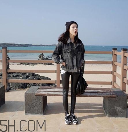 牛仔外套掉色怎么辦？牛仔外套怎么洗不掉色？