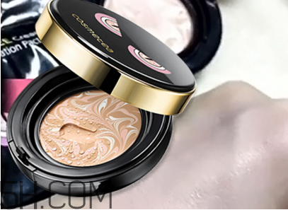 cosmetea小怪獸氣墊簡(jiǎn)介 氣墊粉撲怎么用隔離霜 cosmetea小怪獸氣墊簡(jiǎn)介 氣墊粉撲怎么用隔離霜