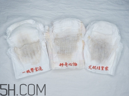 幫寶適好奇心鉆裝尤妮佳皇家紙尿褲哪個(gè)好_對比評測 幫寶適好奇心鉆裝尤妮佳皇家紙尿褲哪個(gè)好_對比評測