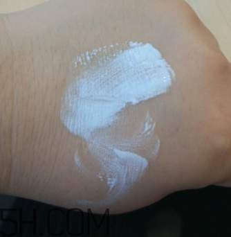 詩碧曼美白輕盈隔離霜成分_產(chǎn)品評(píng)測 詩碧曼美白輕盈隔離霜成分_產(chǎn)品評(píng)測