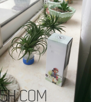 詩碧曼美白輕盈隔離霜成分_產(chǎn)品評(píng)測 詩碧曼美白輕盈隔離霜成分_產(chǎn)品評(píng)測