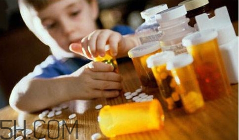 退燒藥吃多了會(huì)怎樣？退燒藥吃了多久會(huì)退燒